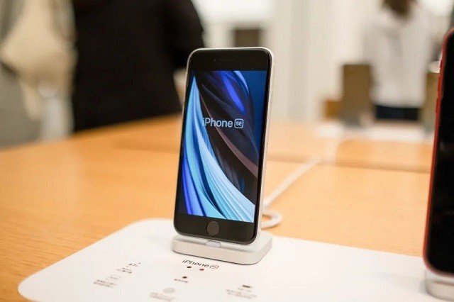 苹果最便宜的5G新机即将登场！行内人：iPhone 12将要